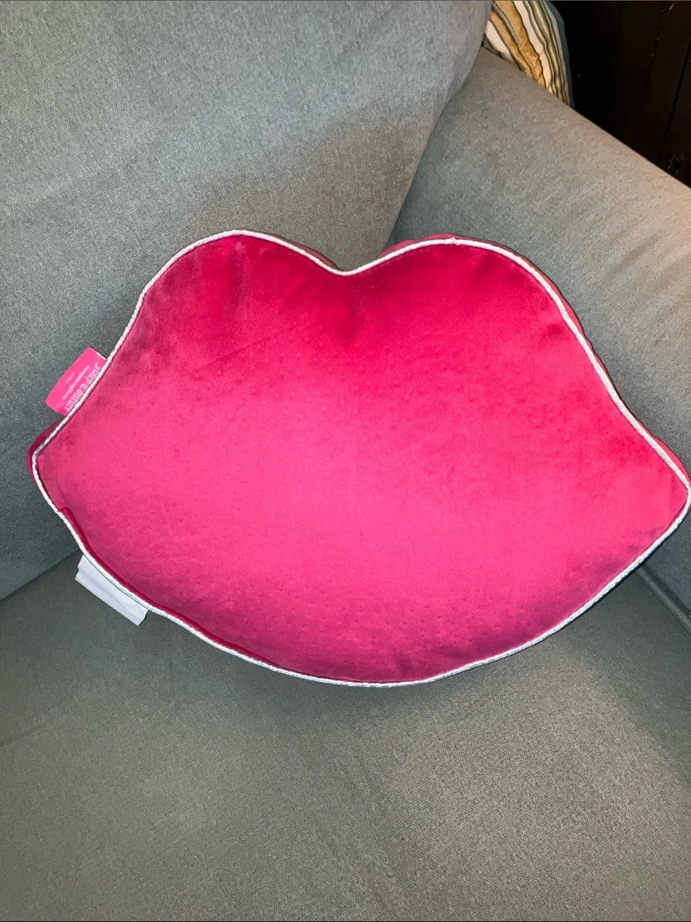 💋Juicy Couture BLING hot pink lips pillow viral kiss lips throw pillow NWT